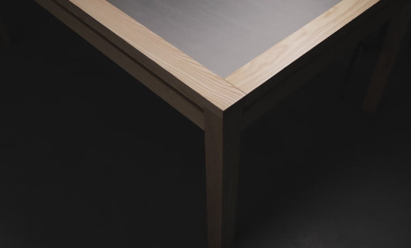Denis Table