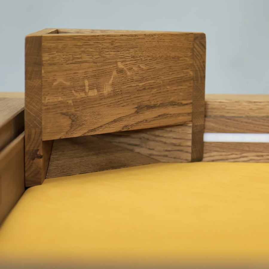 Triangle Dice Tower - Henry Table
